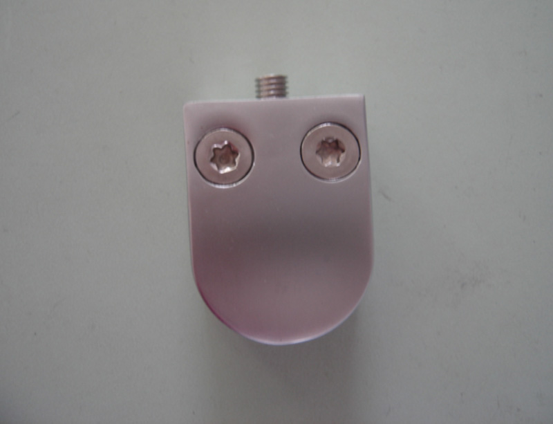 Panel/glass claw