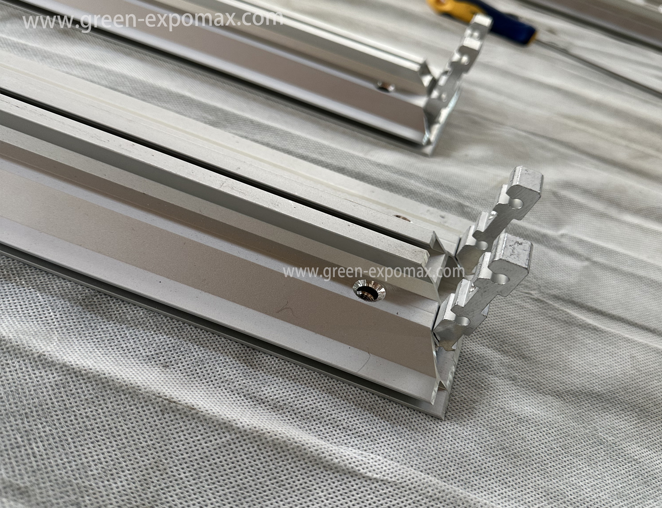 120mmdepth  free standing SEG Light box